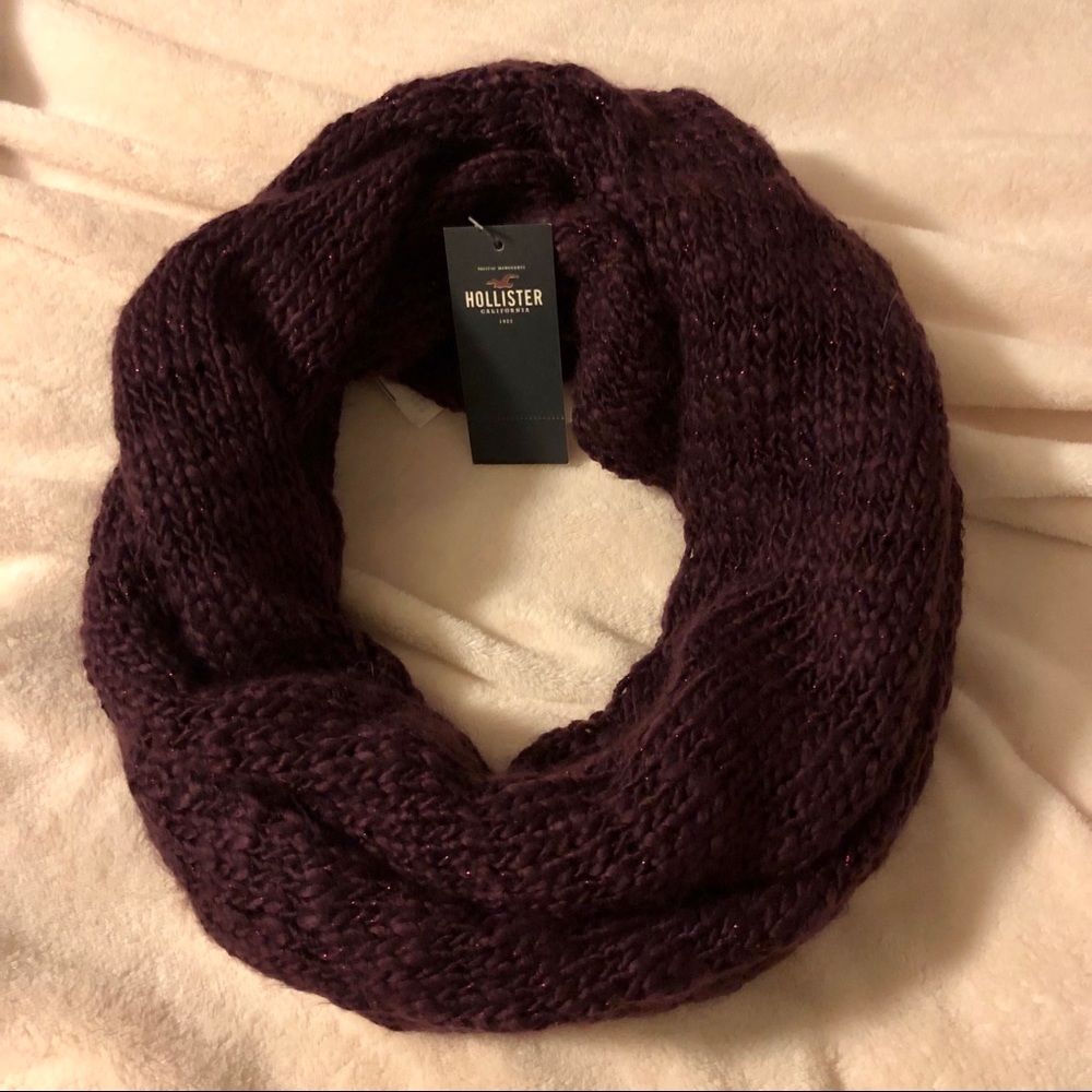 Hollister Scarf